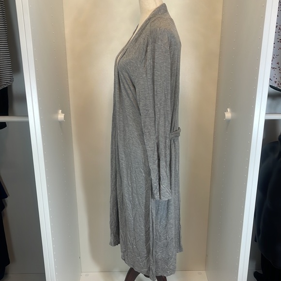 NWT Ekouaer Gray Lightweight Cardigan with Pockets and Belt Size Large - Picture 4 of 8